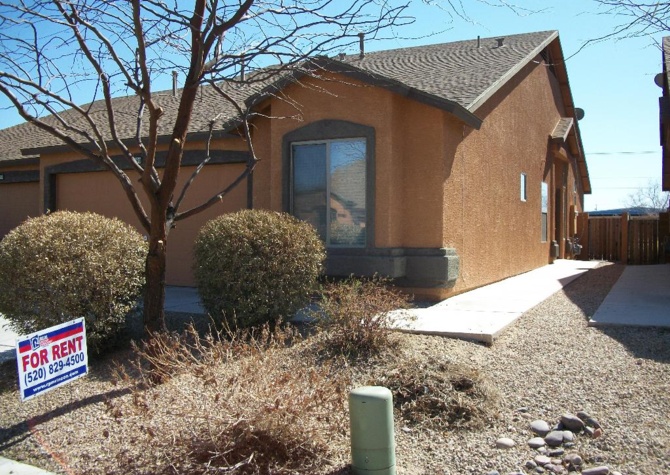 Houses Near 3bed/2bath Gem in Tres Pueblo Community!