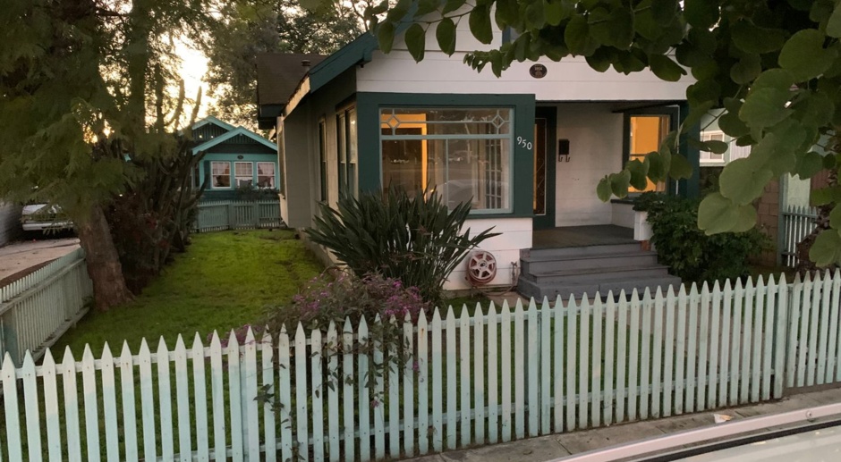 Historic 2 Bedroom Craftsman home in wonderful Long Beach Neighborhood