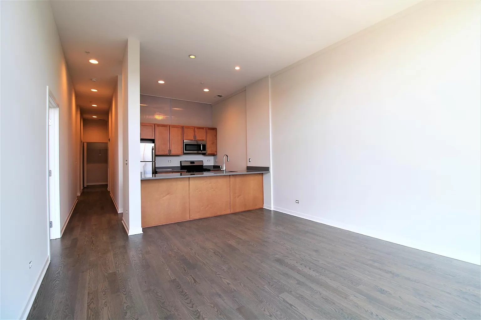 Apartments Near National Latino Education Institute 2.5 Bed 2 bath apartment - Available for lease takeover or looking for a room mate for National Latino Education Institute Students in Chicago, IL