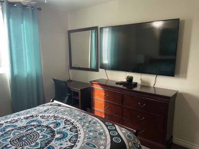Fully Furnished Room New House Free Utilities 