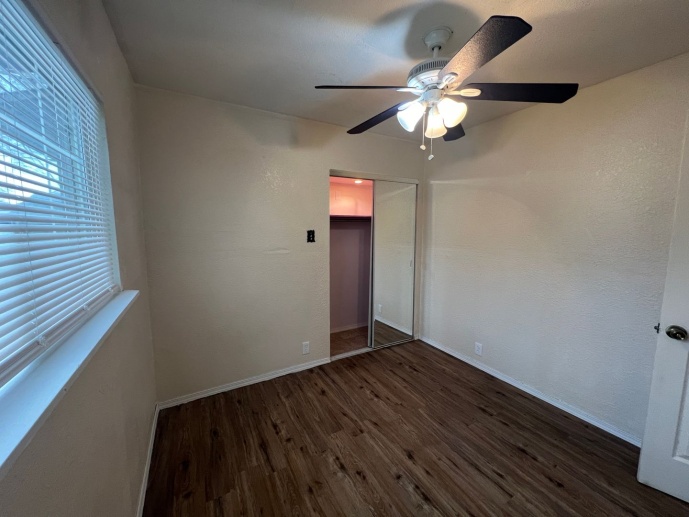 Non-Refundable & Security Deposit Total: $1600.00