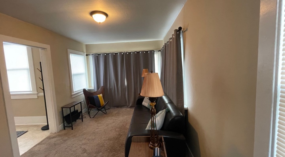 $250 Move In Special! Small Pet Friendly! 1 Bedroom with a Small Office 
