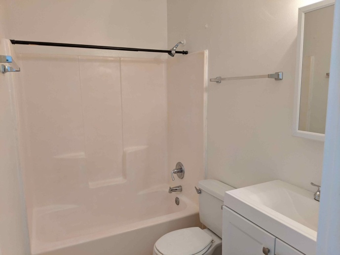 STUDIO & 1 Bath Remodeled. ALL UTILITIES INCLUDED! Section 8 Approved  GoRenter.com