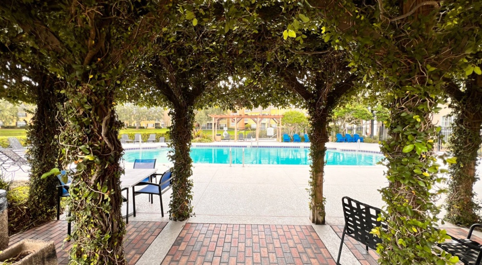Embrace Luxury Living: Charles Towne's 3-Bed, 2-Bath Condo on the FIRST FLOOR - Your Oasis in Orlando's Heart!