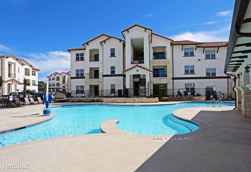 Southpark Crossing Apartments
