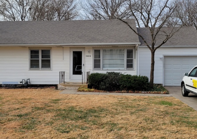 Houses Near 3404 Evanston Ave Independence MO Deposit $1400 Rent $1400 a Month
