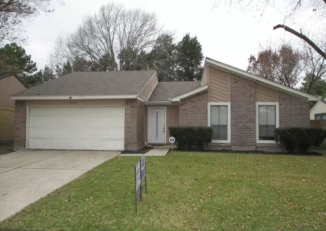 Houses Near This beautiful 3bd-2ba-2ga home in Spring has been recently renovated!