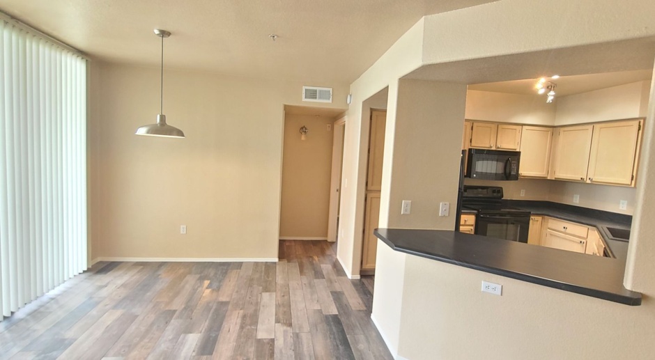 Gorgeous 2 Bed 2 Bath Apartment in Downtown Phoenix 