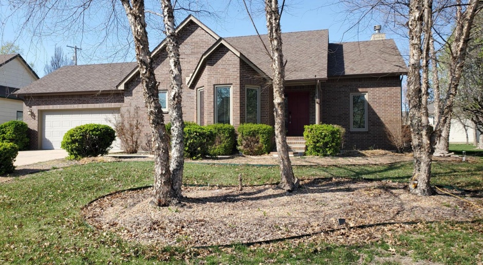 Single Family home in Spring valley estates S. of 143rd and Kellogg