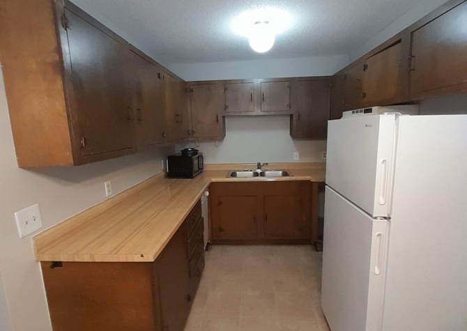 Apartments Near  Live Conveniently in Comfort at 1 Meredith Ct Unit E!