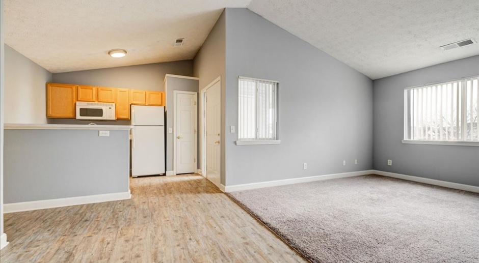 2 bedroom 2 bath $1229-1319.00/mo***Evansville, IN*** Pet Friendly**Cathedral Ceilings
