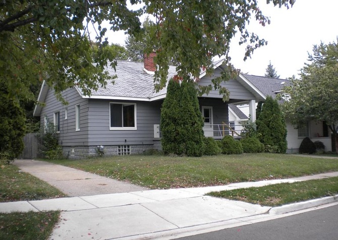 Houses Near Downtown Royal Oak. Great Location for this 4 Bedroom, 2 Bath House.