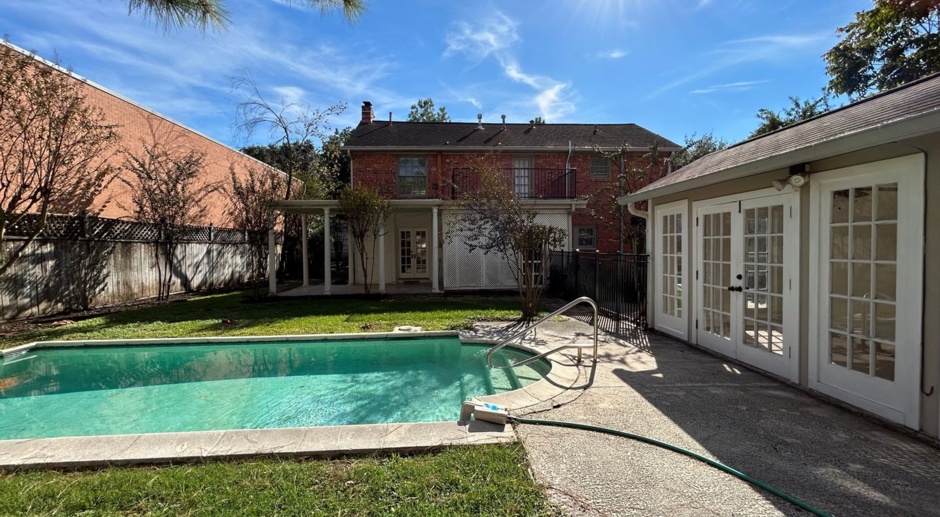 Classic 3/1.5 1930's Home w/ Pool in the Heart of the Museum District 