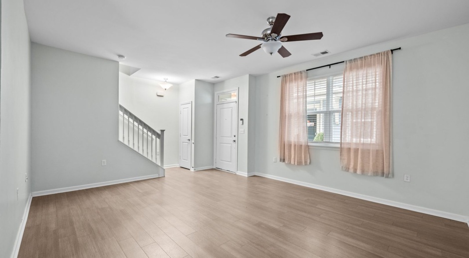 Centrally located, updated condo 