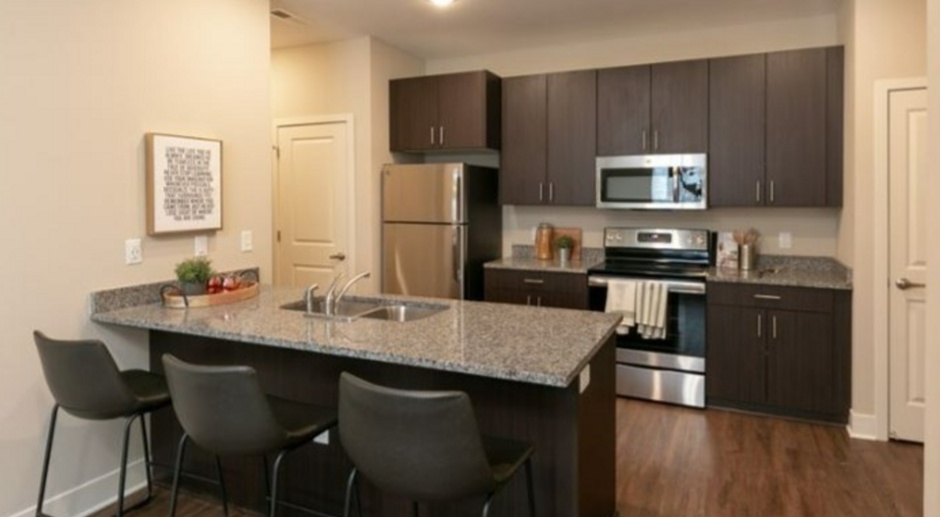 LUXURY LIVING NORTH OF THE RIVER AT BRIGHTON CROSSING APARTMENTS!