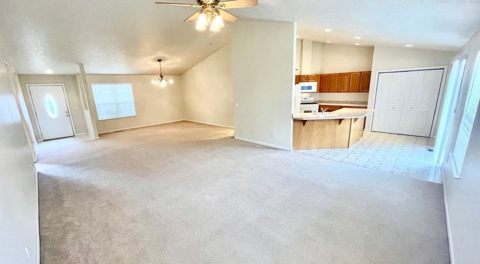 Spacious open floor plan in North Hills **APP OUT 3/19/2024**