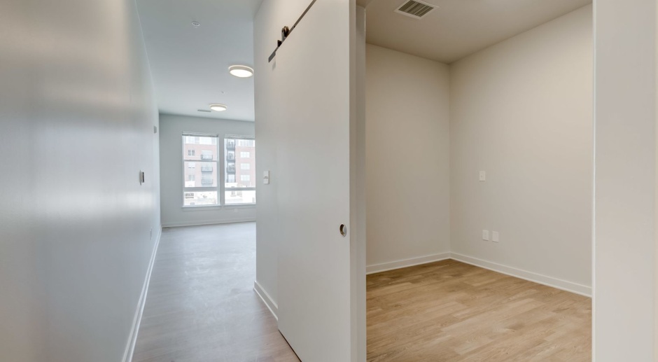 For Rent: Modern Urban Living at 115 W Hamburg – Your Ideal City Retreat Awaits!