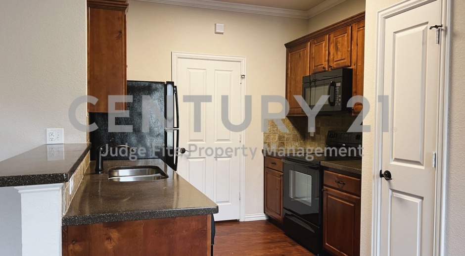 Cozy and Well-Maintained 1/1 Apartment in Waxahachie ISD! 