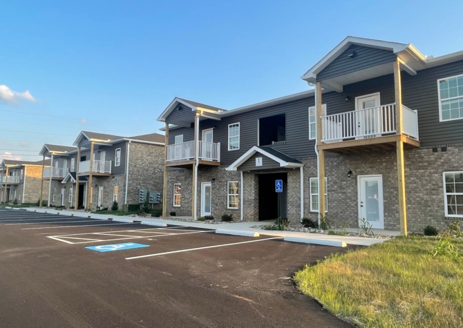 Apartments Near Hillview Commons
