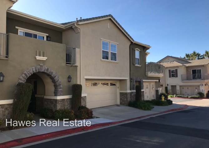 Houses Near Beautiful 2 Bed 2 Bath Townhouse in Rancho Cucamonga For Lease.