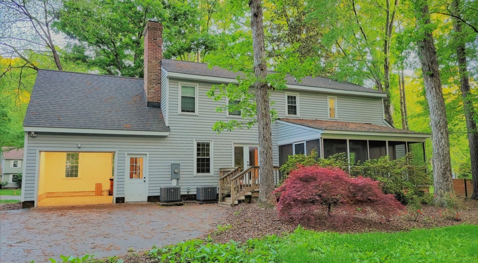 Huge 5 bedroom upgraded Colonial with large private back yard.