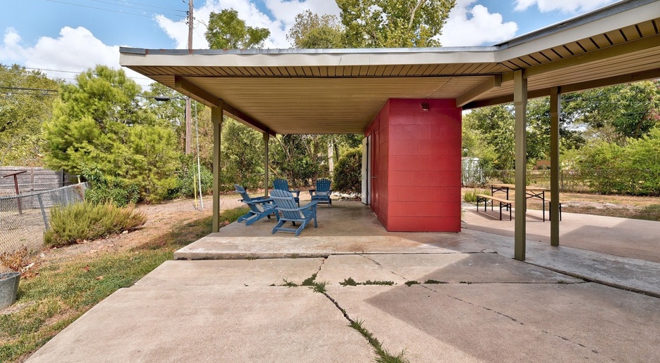 Charming 1950s Mid-Century 3 Bedroom/2 Bathroom House for Lease