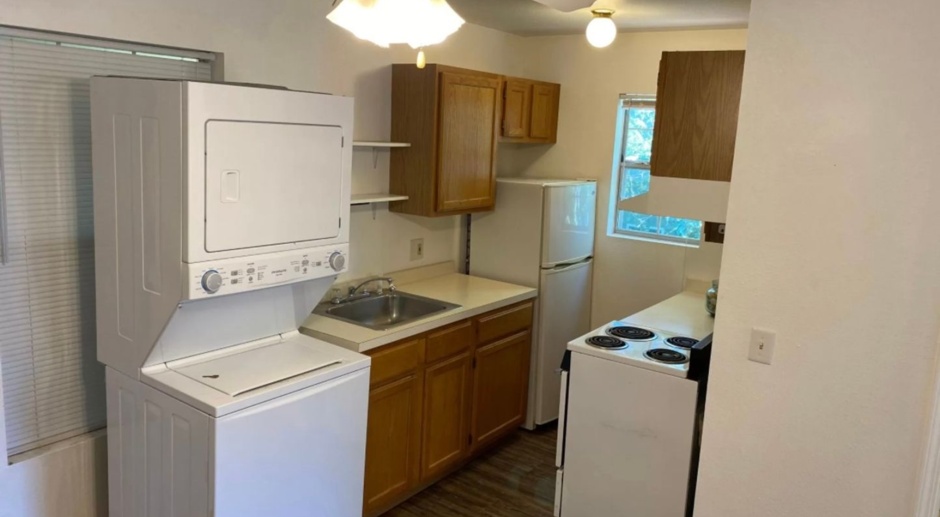 1BD / 1BA Available August 1st