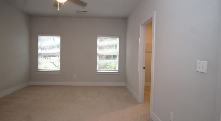 Beautiful Townhome in Doraville - Gated Community!