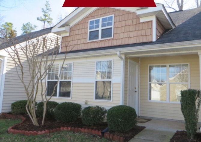 Houses Near Beautiful 2 bedroom Ranch Townhome in the heart of Lake Wylie!