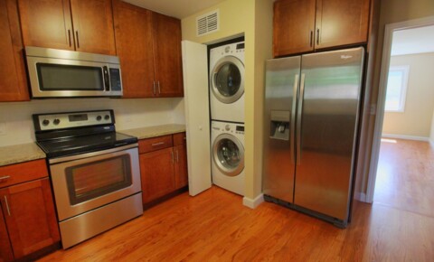 Houses Near CET-Durham 2 bedroom home just 1 block from Duke's East Campus! for CET-Durham Students in Durham, NC