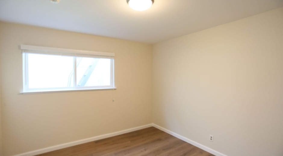 OPEN HOUSE: Sunday(3/31)1:15pm-1:40pm  SIGN LEASE NOW, GET REST OF MARCH RENT FREE! Newly remodeled, second floor 1BR/1BA in Noe Valley, Parking available for an add'l fee (158 Duncan Street #2)
