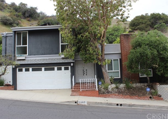 Houses Near Great 4 bd/4 ba Home for Lease in Encino!!!