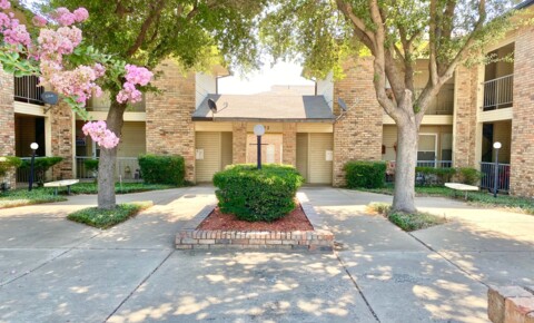 Apartments Near DeVry University-Texas Rosewood Two Apartments for DeVry University-Texas Students in Irving, TX