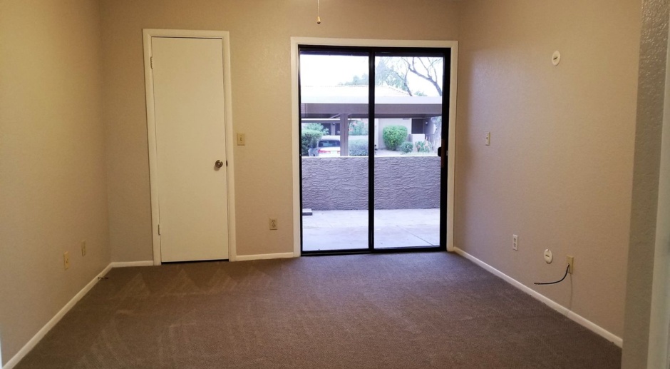 SCOTTSDALE TRAILS END UNIT CONDO IN THE HEART OF IT ALL