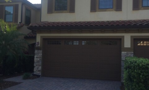 Houses Near Valencia 3 Bed 2.5 Bath Townhouse  for Valencia Community College Students in Orlando, FL