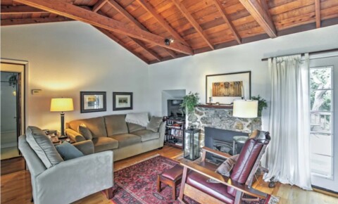 Houses Near FBU Fully Furnished - Valley Views and Peaks of Ocean for Five Branches University Students in Santa Cruz, CA
