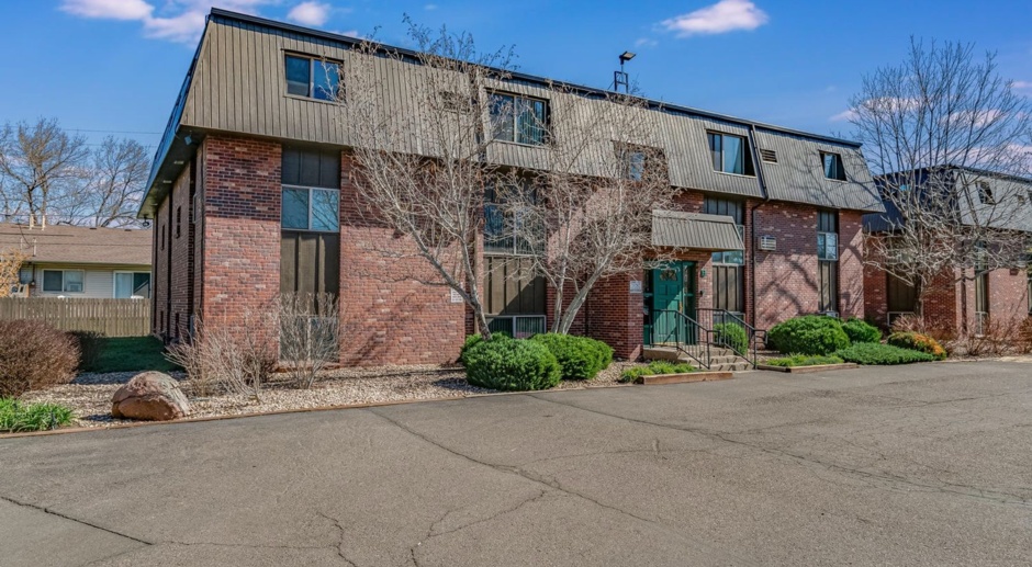 OLDE TOWN ARVADA - GREAT LOCATION!!  