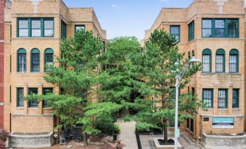 Apartments Near City Colleges of Chicago-Harold Washington College 7736-42 N Eastlake Terrace for City Colleges of Chicago-Harold Washington College Students in Chicago, IL