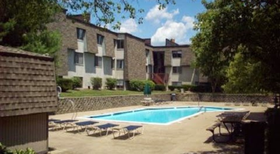 Fox & Hounds Apartments
