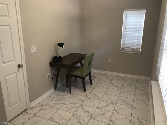 Furnished Flex Lease at The Grove