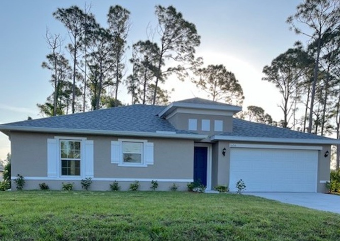 Houses Near STUNNING Brand New 3/2 Home in North Port 