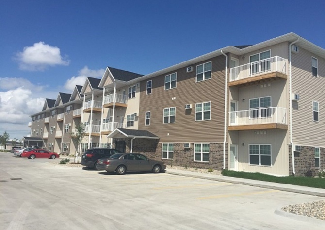 Apartments Near Creekside at Osgood Apartments - in South Fargo!
