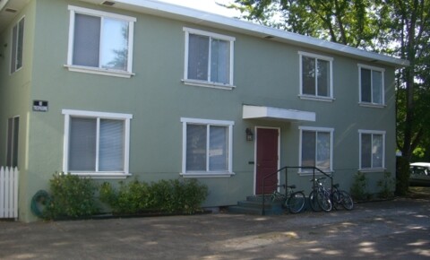 Apartments Near EBC 1 Bedroom Unit near U of O Campus for Eugene Bible College Students in Eugene, OR