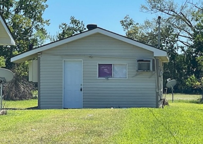 Houses Near 1B/1B Home Available in Lake Charles