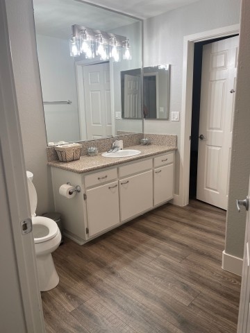 PRIVATE 1 bdrm/1 bath/walk-in closet in PRIME Sherman Oaks Apt for Rent!