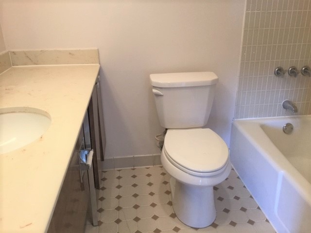 1100ft2 - 2 Bed 1 Bath Apartment for Sublease