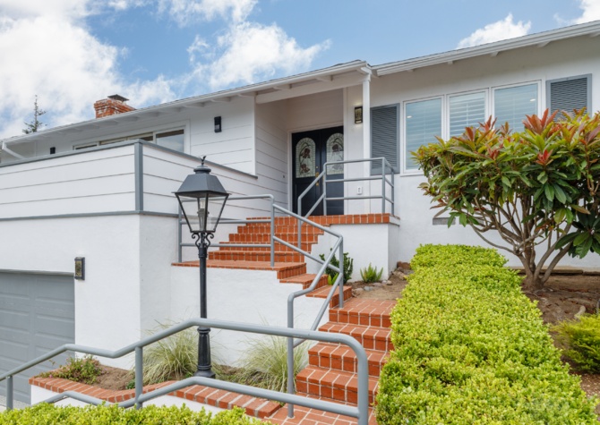 Houses Near La Jolla Shores Home with views, privacy, charm and livability