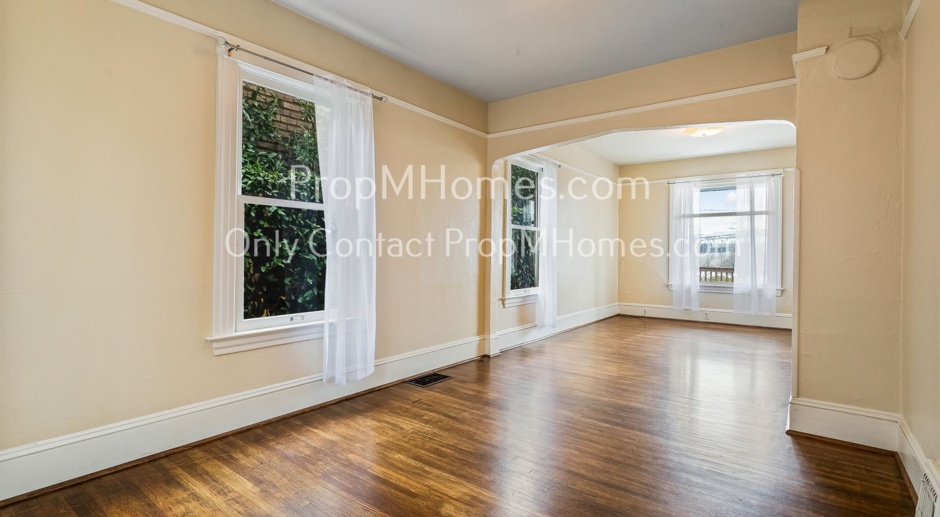Charming Three Bedroom Victorian in NW Portland!!