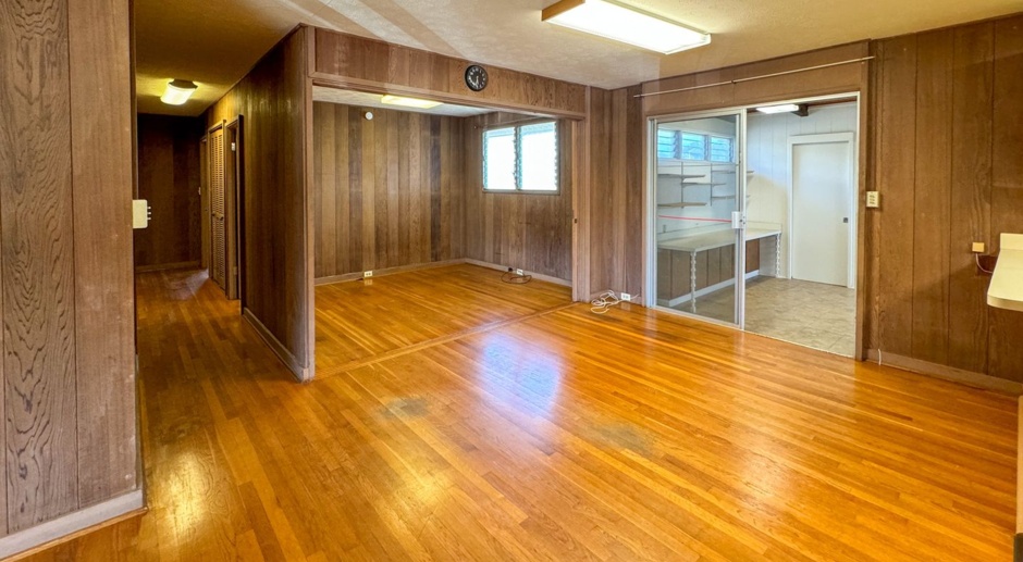 Cat-friendly, 3 Bedrooms, 2 Bathrooms, Single-Family Home in Kaimuki