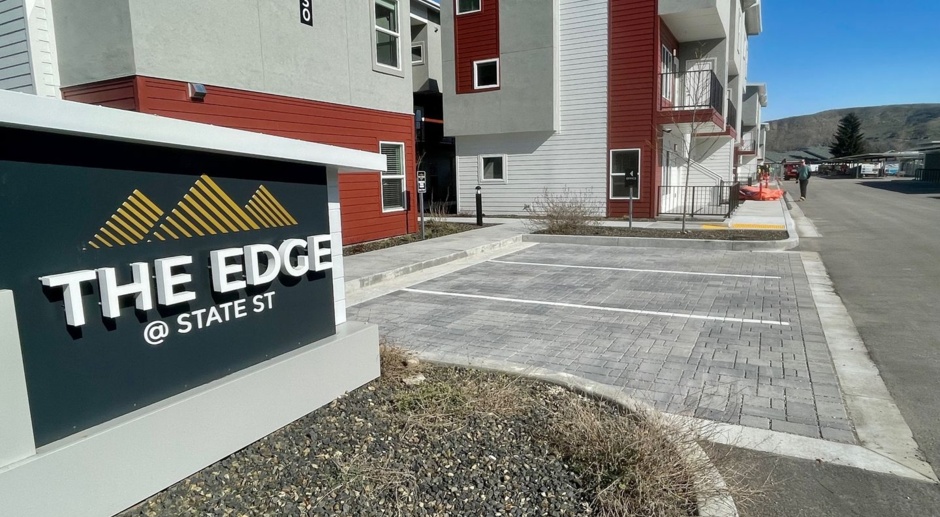 WELCOME TO THE EDGE! FIRST MONTH RENT FREE!